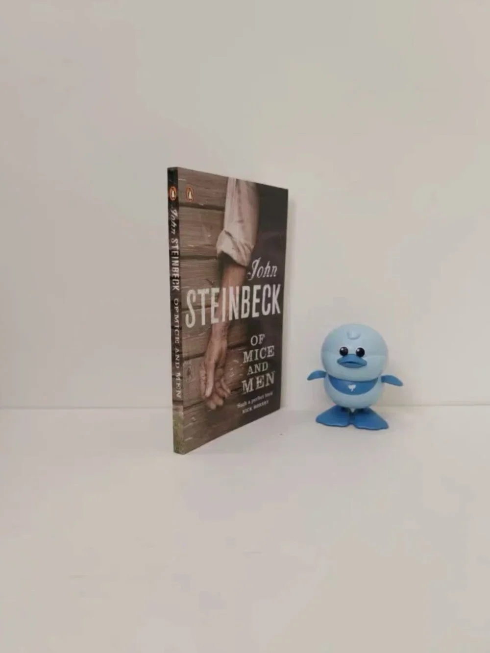 Of Mice and Men John Steinbeck Penguin Paperback Classic Novel